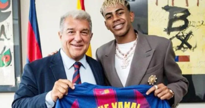 barca-officiel-le-flambeau-du-numero-10-de-messi-passe-a-lamine-yamal