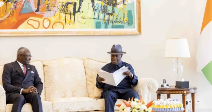 le-chef-de-letat-a-eu-un-entretien-avec-le-premier-ministre-de-la-republique-du-congo