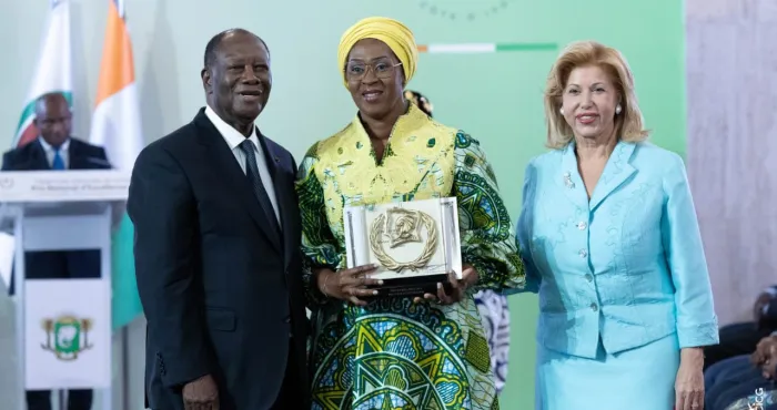 un-hommage-litteraire-national-anzata-ouattara-couronnee-au-prix-national-dexcellence-2025