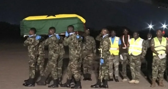 tragedie-nationale-au-ghana-huit-vies-fauchees-dont-deux-ministres-dans-un-crash-dhelicoptere