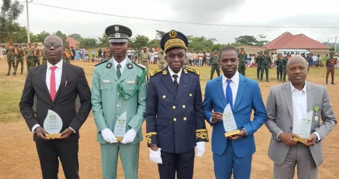gontougo-des-agents-des-eaux-et-forets-recoivent-des-distinctions