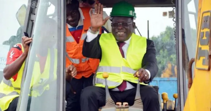 prix-dexcellence-2021-cisse-ibrahim-bacongo-remporte-les-prix-de-meilleur-elu-local-et-de-la-commune-la-plus-propre