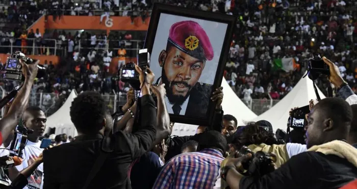 people-la-saga-dj-arafat-continue-pourquoi-la-garde-des-enfants-de-la-star-est-arrachee-a-leur-mere