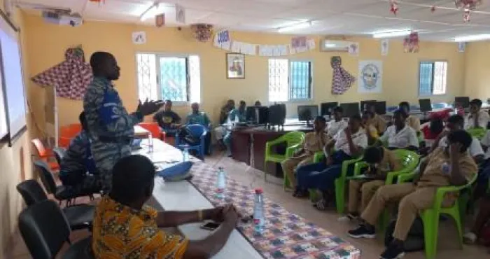 lutte-contre-la-consommation-de-stupefiants-a-lecole-la-gendarmerie-nationale-simplique-a-seguela