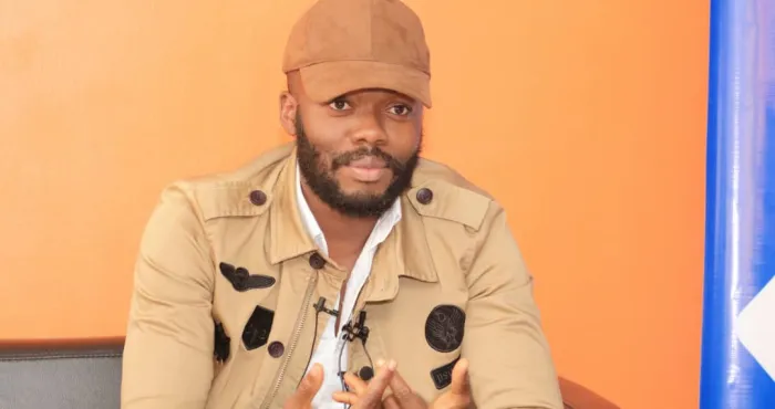 deces-dhambak-kerozen-reporte-son-concert-pour-vivre-son-deuil