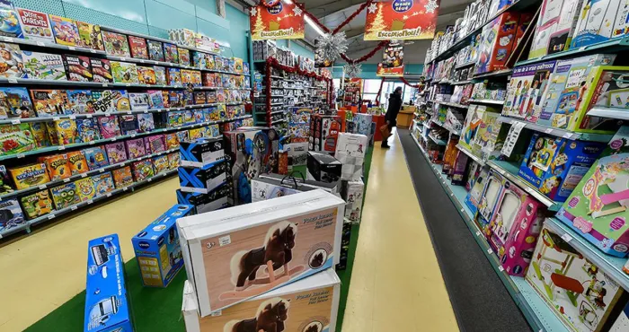 apres-la-fete-de-noel-jouets-cherchent-toujours-clients