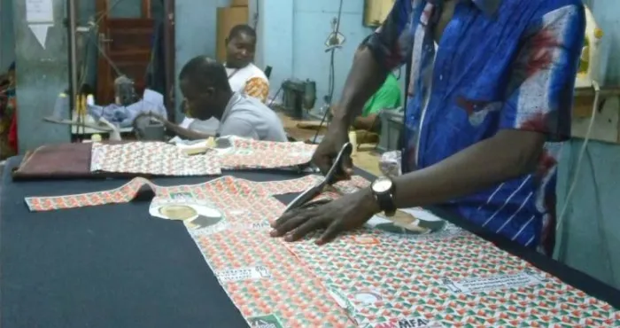 reportage-fete-de-fin-dannee-dans-la-galere-des-couturiers