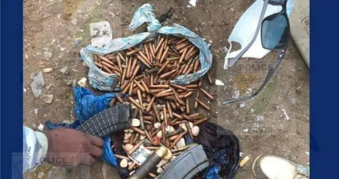 cote-divoire-operation-de-deguerpissement-a-la-casse-dabobo-des-munitions-et-chargeurs-decouvert