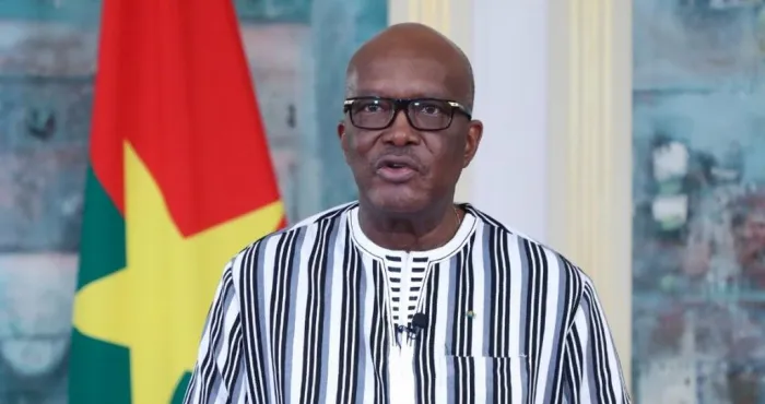 burkina-faso-roch-kabore-invite-les-militaires-a-deposer-les-armes-dans-linteret-superieur-de-la-nation