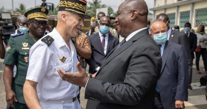 cote-divoire-defense-le-chef-detat-major-des-armees-francaises-et-tene-birahima-renforcent-la-lutte-contre-le-terrorisme