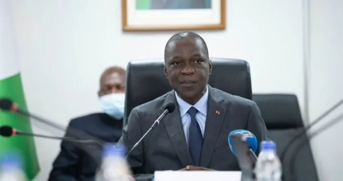 securite-routiere-metro-reforme-du-permis-de-conduire-pinasses-amadou-kone-fait-le-grand-deballage