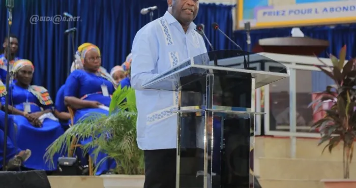 8-mois-apres-son-retour-au-pays-pourquoi-gbagbo-retourne-devant-les-evangeliques