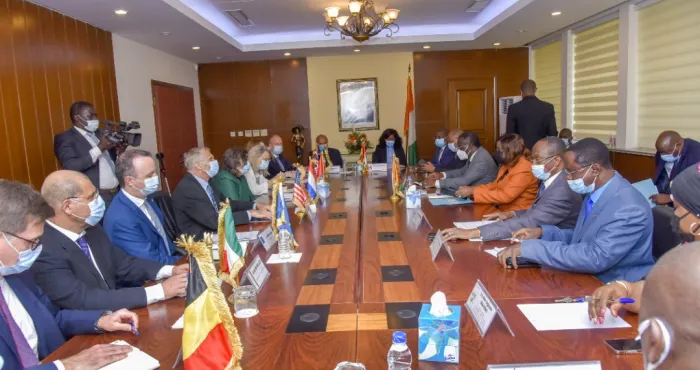 crise-en-ukraine-la-cote-divoire-invite-les-pays-membres-de-lunion-europeenne-et-ses-allies-a-voter-en-faveur-des-resolutions-des-organisations-internationales-ministere