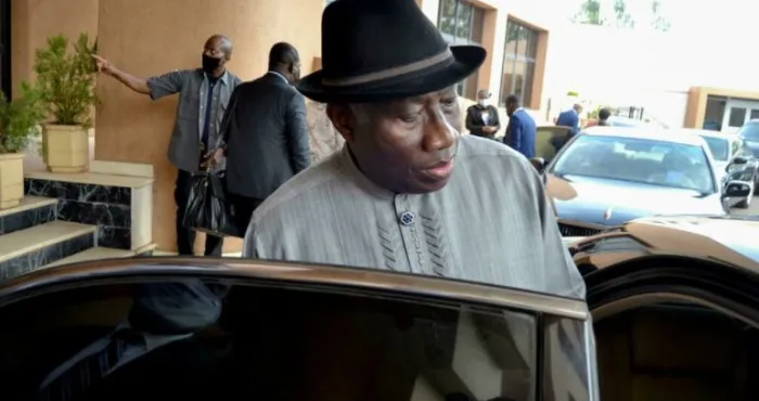 fin-de-la-transition-au-mali-le-mediateur-de-la-cedeao-quitte-bamako-sans-accord-avec-la-junte