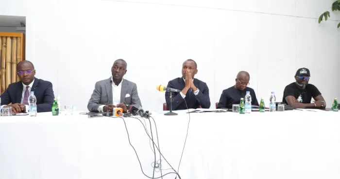 deces-hambak-fally-gims-et-une-soixantaine-dartistes-en-concert-a-abidjan