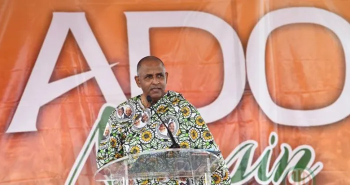 an-1-a-la-primature-patrick-achi-rend-hommage-a-ouattara