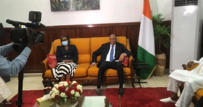 apres-un-sejour-en-france-le-premier-ministre-ivoirien-a-regagne-abidjan-je-suis-revenu-en-pleine-forme-pour-reprendre-le-travail