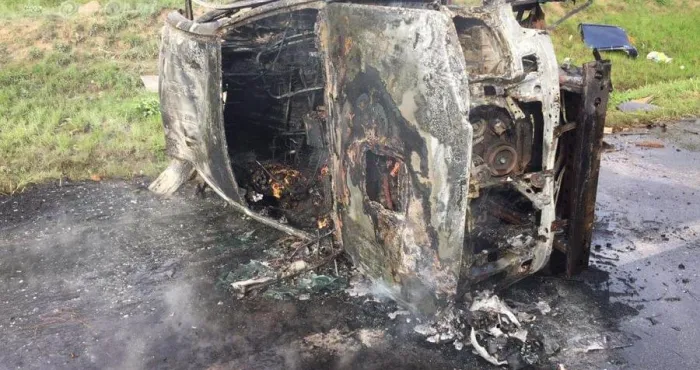 autoroute-du-nord-une-collision-entre-2-vehicules-de-particuliers-fait-3-morts-sapeurs-pompiers