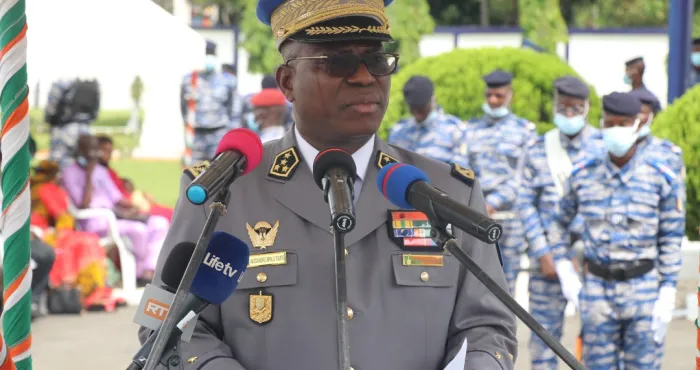 cote-divoire-insecurite-le-commandant-superieur-de-la-gendarmerie-declare-la-guerre-aux-coupeurs-de-route