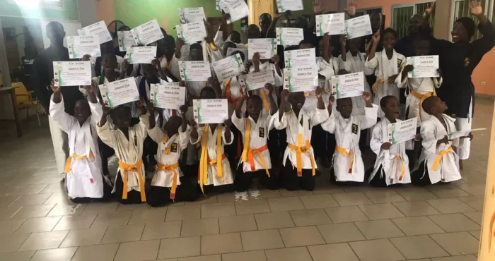 karate-yoseikan-passage-de-grade-30-enfants-valident-leur-ceinture