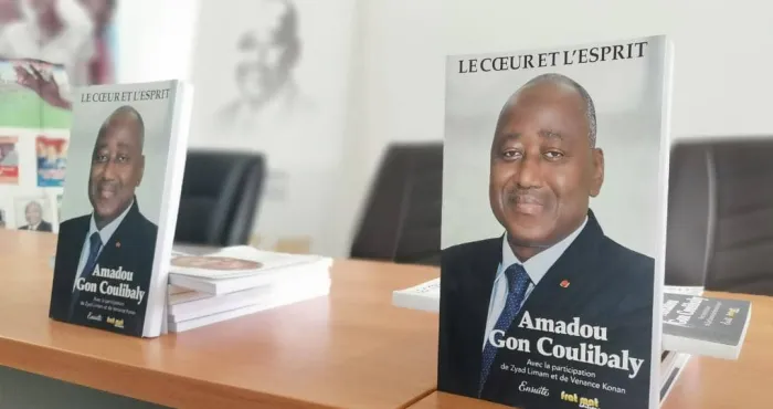 cote-divoire-dedicace-de-livre-les-auditeurs-de-lifpagc-sapproprient-les-valeurs-de-agc