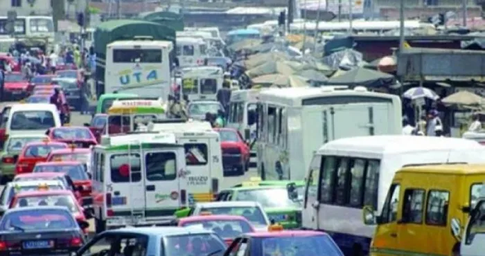 transport-les-syndicats-prennent-le-secteur-en-otage