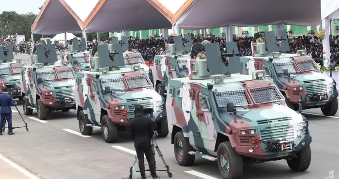 an-62-le-07-aout-larmee-ivoirienne-fait-une-demonstration-de-force