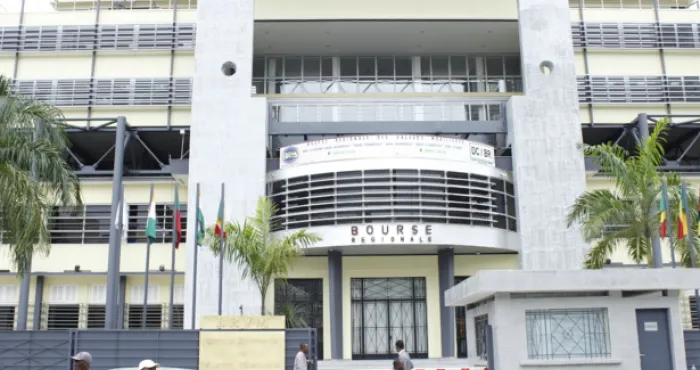 ares-la-cession-des-parts-de-letat-un-expert-de-la-bourse-explique-comment-acquerir-des-parts-dorange-ci