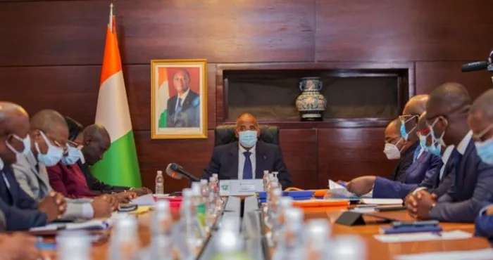en-2021-393-projets-et-151-reformes-a-entreprendre-pour-un-cout-global-de-2-698-milliards-de-francs-cfa