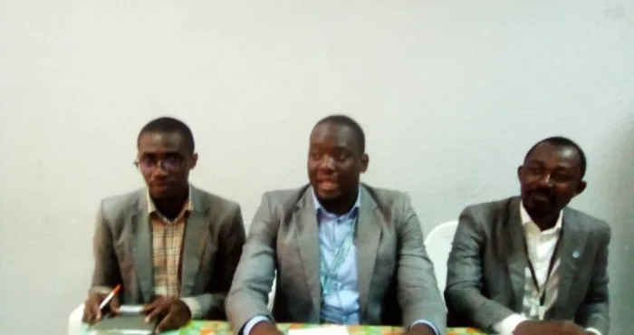 greve-des-aiguilleurs-du-ciel-macky-sall-joue-sa-partition