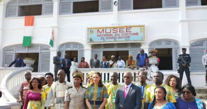 musee-du-costume-de-grand-bassam-les-etats-unis-au-chevet-de-lidentite-vestimentaire-du-peuple-ivoirien