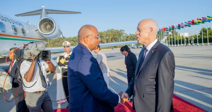 ticad-8-la-delegation-ivoirienne-conduite-par-le-premier-ministre-patrick-achi-est-arrivee-a-tunis