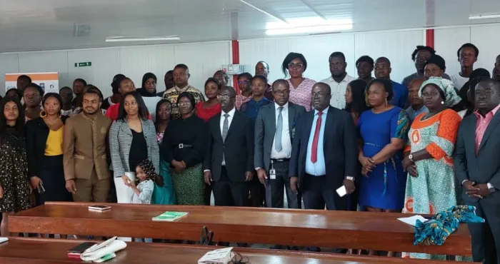 leadership-et-engagement-citoyen-la-faible-representation-des-jeunes-filles-decriee