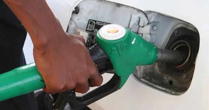 hydrocarbure-le-prix-a-la-pompe-inchange-735fcfa-pour-lessence-et-615-fcfa-pour-le-gasoil