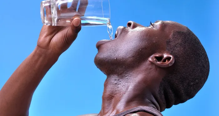 hydratation-boire-au-minimum-1-5-litre-deau-par-jour