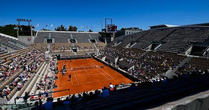 alerte-a-la-bombe-a-roland-garros-les-spectateurs-presents-dans-les-gradins-evacues