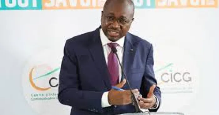 revalorisation-des-salaires-soro-gninagafol-djakaridja-directeur-general-de-la-fonction-publique-fait-des-eclairages