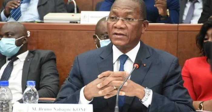 construction-et-urbanisme-comment-obtenir-son-permis-de-construire-sans-se-faire-arnaquer