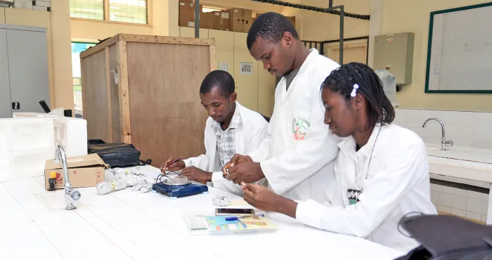 enseignement-technique-et-formation-professionnelle-une-voie-davenir-pour-une-insertion-professionnelle-reussie