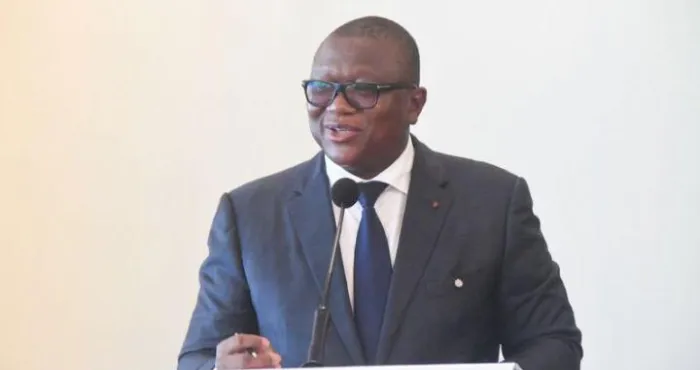 assurance-maladie-la-cmu-desormais-exigee-pour-les-concours-de-la-fonction-publique
