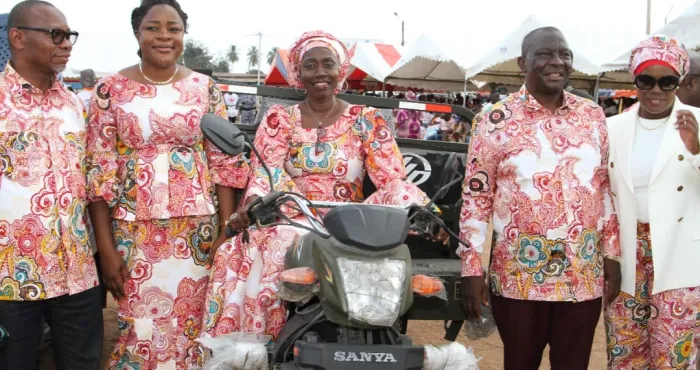 bondoukou-appui-a-lautonomisation-de-la-femme-5000-femmes-magnifient-ouattara