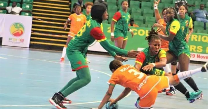 can-handball-dames-les-elephantes-tombent-les-armes-a-la-main