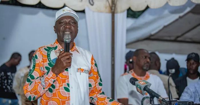 cote-divoire-appui-a-la-jeunesse-amadou-kone-octroi-un-fonds-de-40-millions-pour-des-projets-a-la-jeunesse-de-bouake