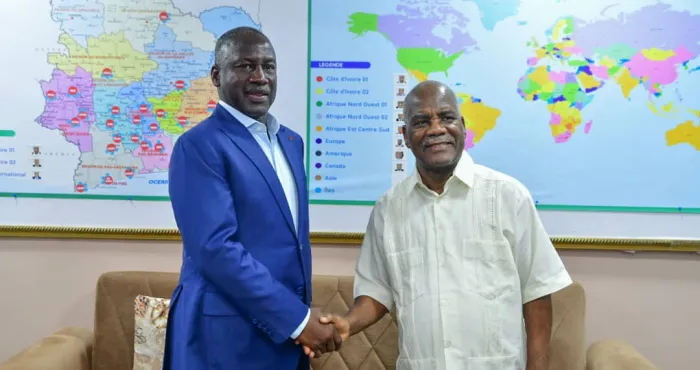 yopougon-candidat-rhdp-a-lelection-municipale-2023-le-reverend-yaye-dion-robert-a-adama-bictogo-vous-etes-un-agent-de-developpement-ce-dont-on-a-beaucoup-besoin
