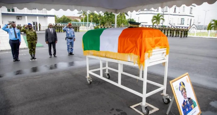 la-nation-rend-hommage-au-general-kouame-akissi