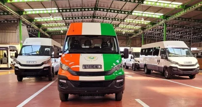 cote-d-ivoire-renouvellement-du-parc-automobile-des-gbaka-neufs-pour-les-transporteurs-de-yopougon-et-abobo