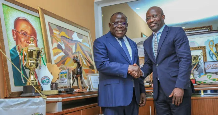 de-retour-en-cote-divoire-charles-ble-goude-reconnaissant-au-rhdp