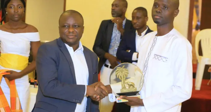 cote-divoire-secteur-des-transports-lentreprise-cisse-et-partenaires-remporte-le-grand-prix-de-life-builders