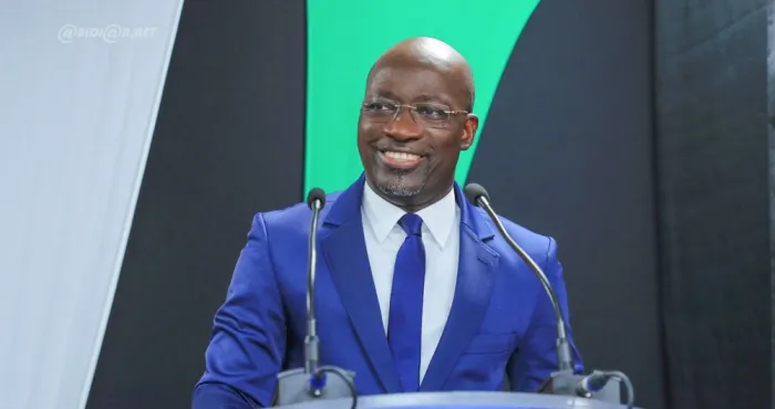 face-a-la-presse-hier-ble-goude-proclame-son-independance-et-assene-ses-verites