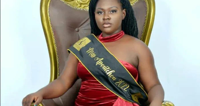 interview-apres-son-sacre-a-un-concours-de-beaute-lia-liking-miss-apoutchou-2022-se-devoile-jassume-ma-forme
